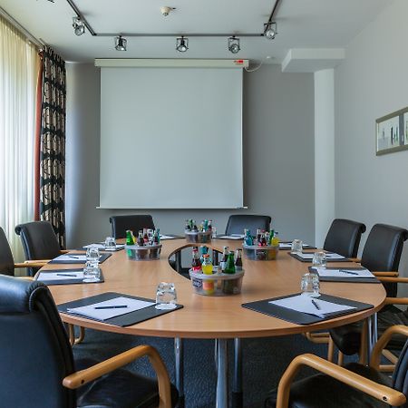 Plaza Premium Koeln Hotell Exteriör bild