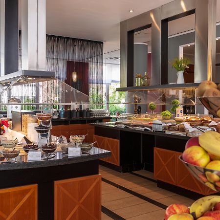 Plaza Premium Koeln Hotell Exteriör bild