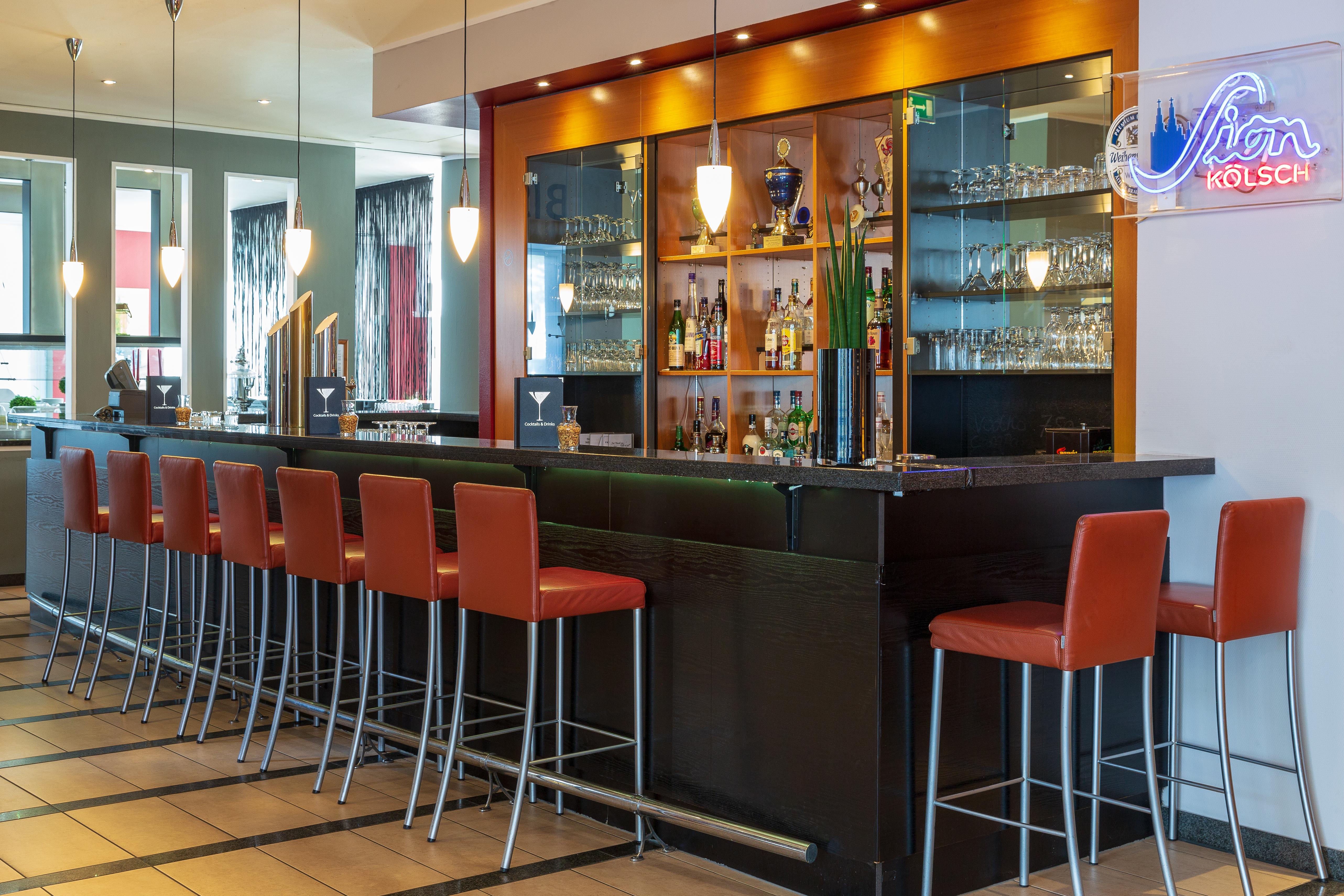 Plaza Premium Koeln Hotell Exteriör bild