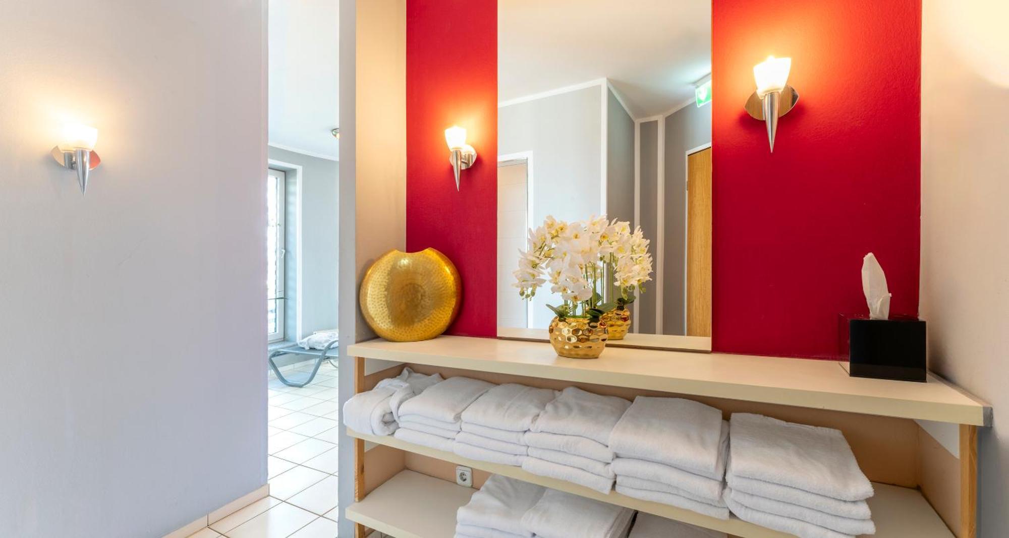 Plaza Premium Koeln Hotell Exteriör bild