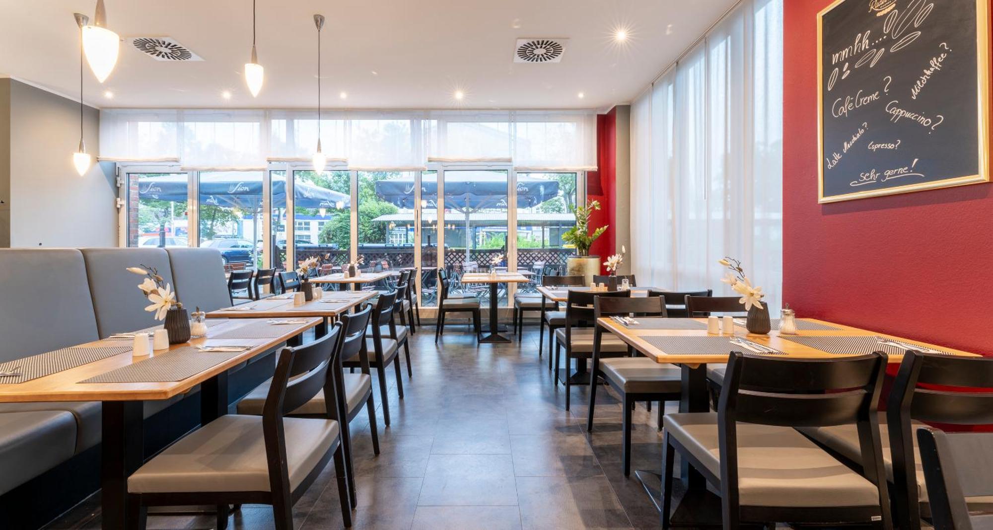Plaza Premium Koeln Hotell Exteriör bild