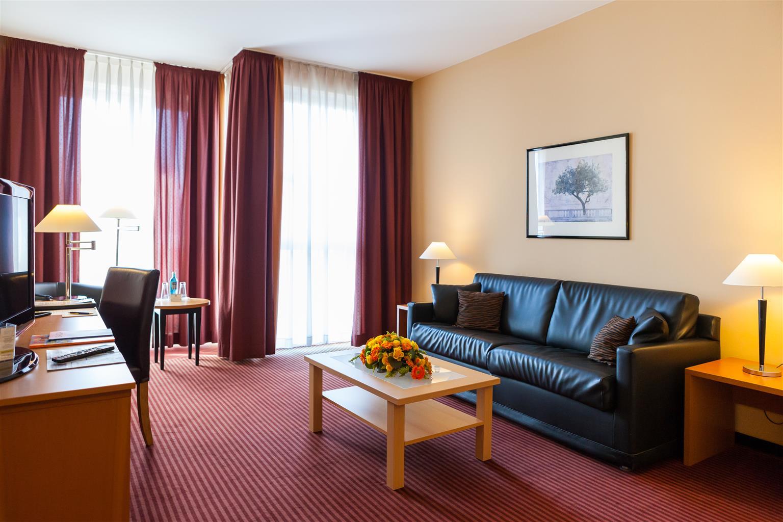 Plaza Premium Koeln Hotell Exteriör bild